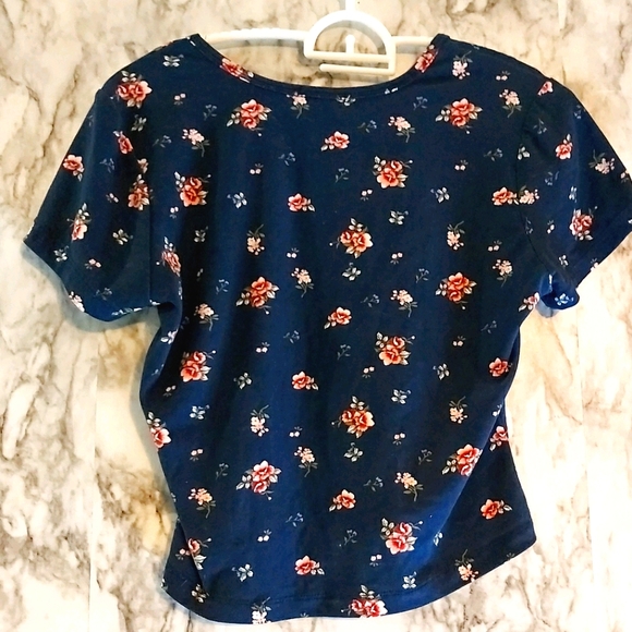 Ardene Navy Floral Crop Top size S - Picture 6 of 6